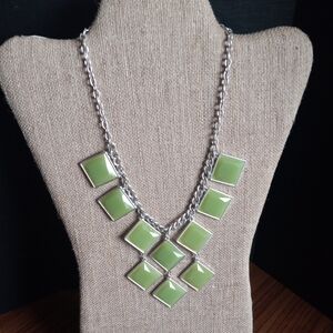 Silver Tone & Green Fashion Necklace